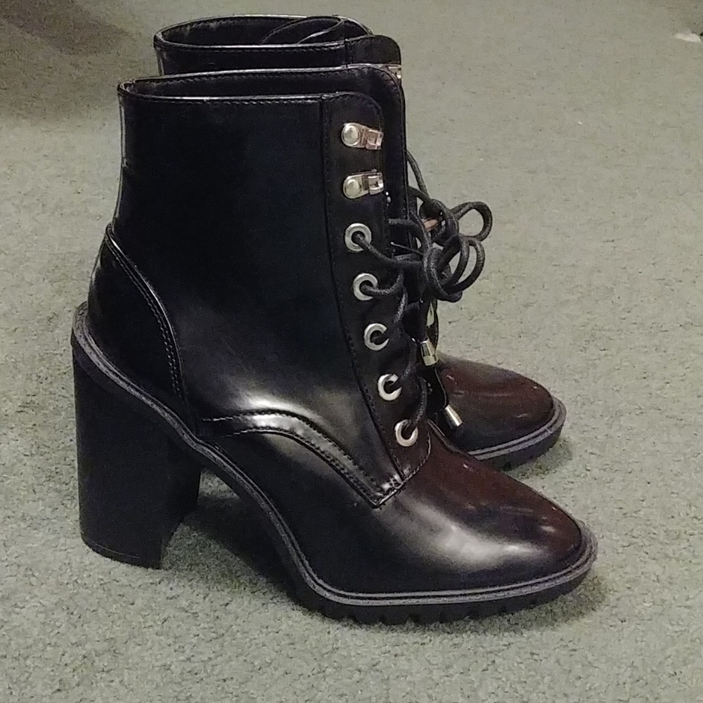 Black Boots